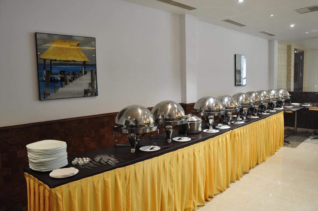 King Paradise Hotel Tiruchirappalli Buitenkant foto