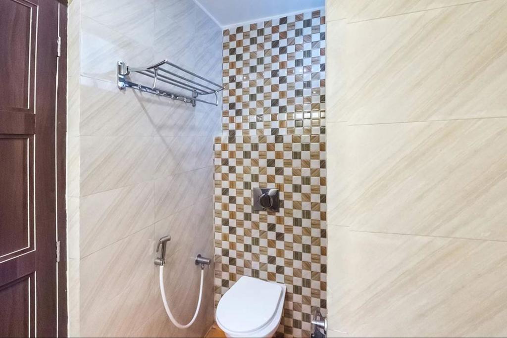 King Paradise Hotel Tiruchirappalli Buitenkant foto