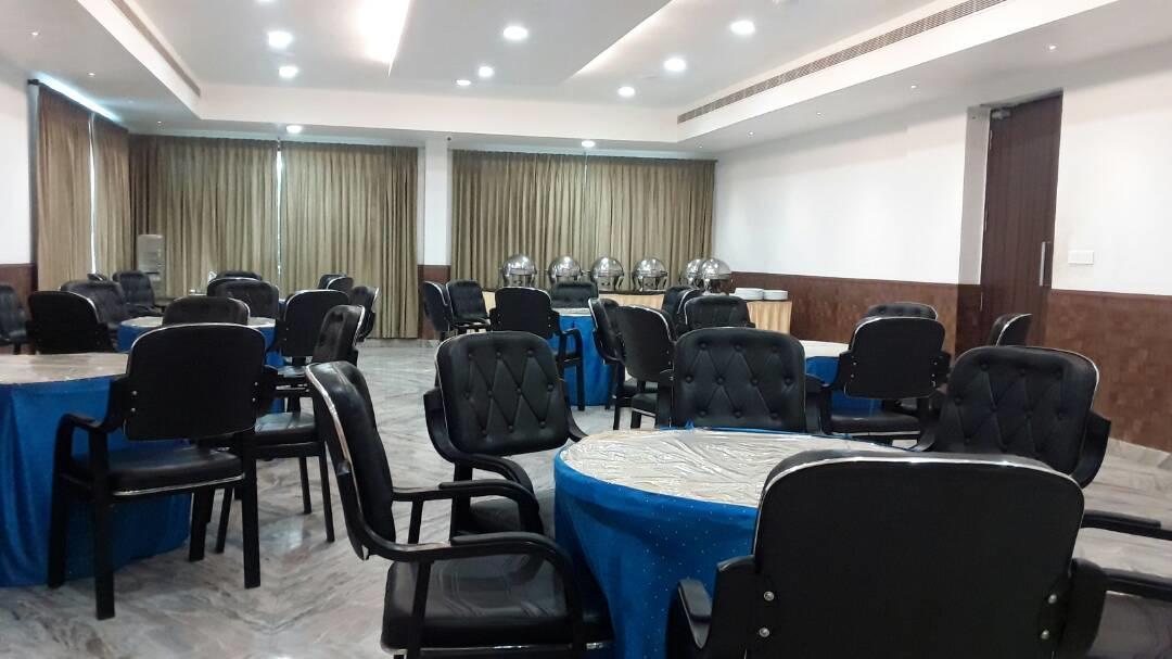 King Paradise Hotel Tiruchirappalli Buitenkant foto